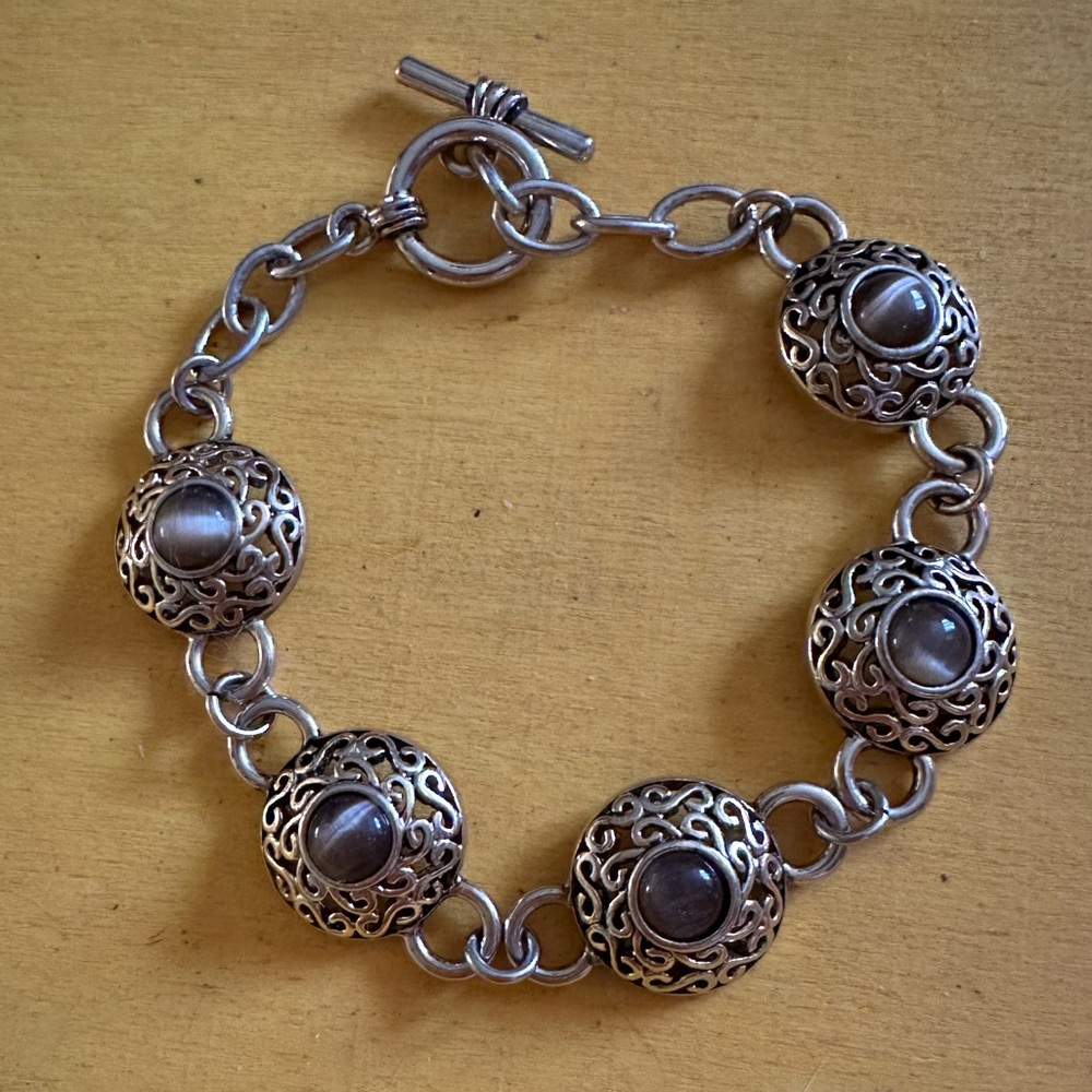 Gold Bracelet with Tiger Eye Stones